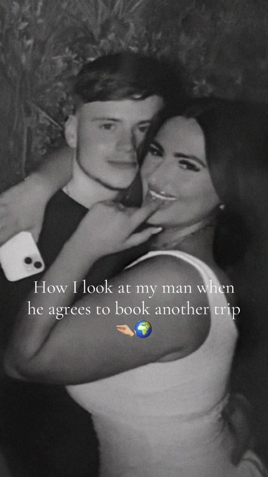 Post 6 by ELLIE JONES🎀💐💕 on TikTok (video)
