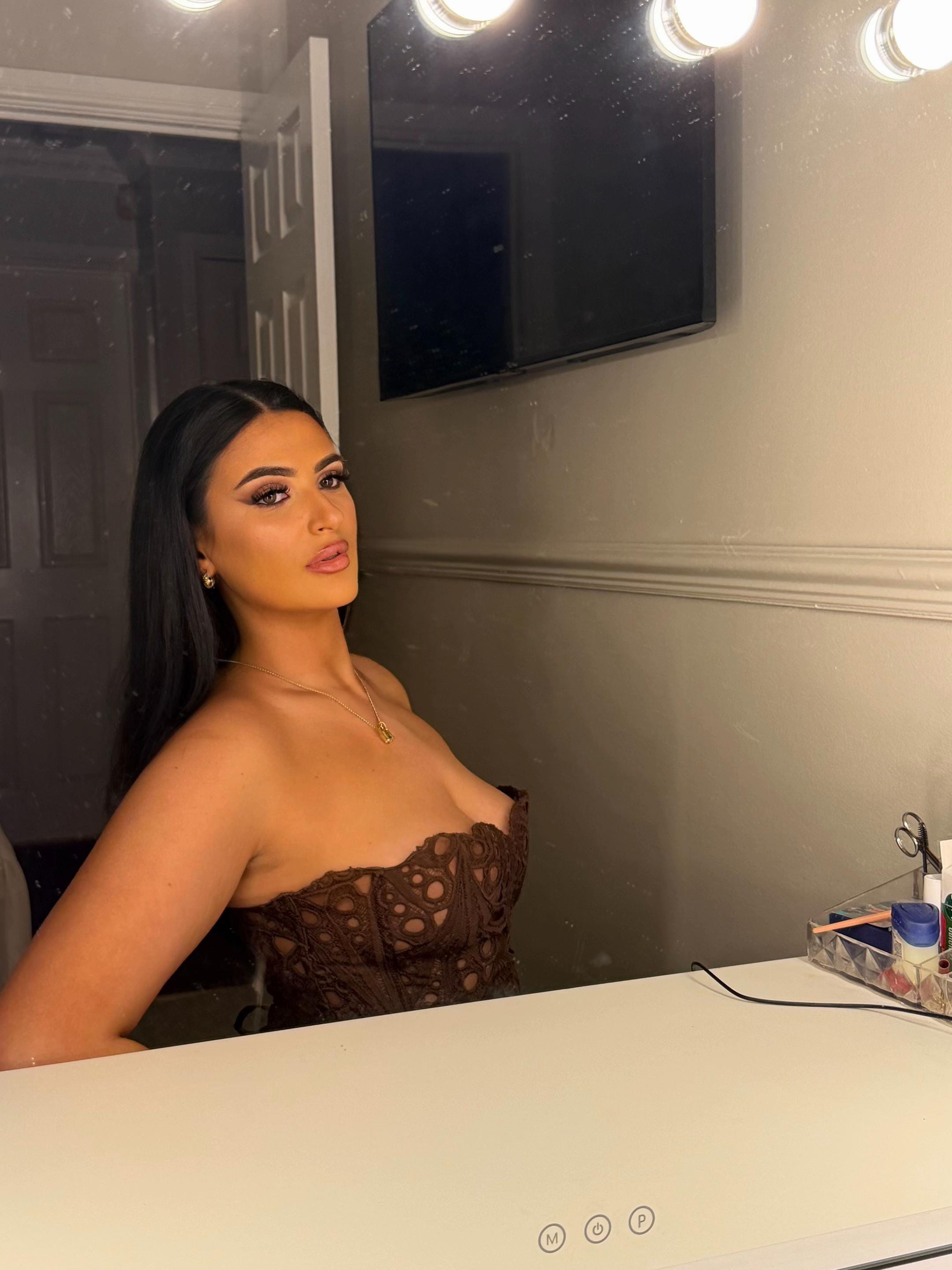 Post 10 by ELLIE JONES🎀💐💕 on TikTok (video)