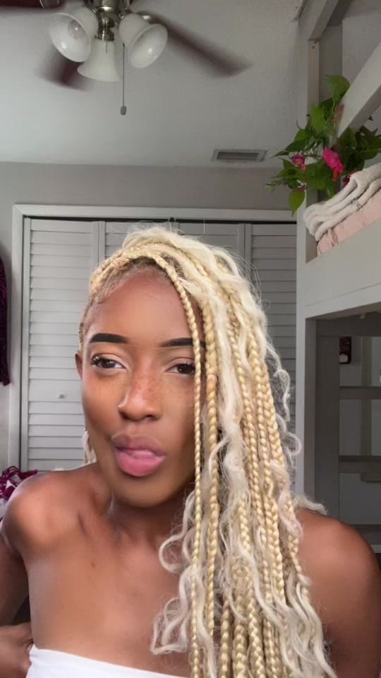 Post 9 by Nyah Lavina on TikTok (video)