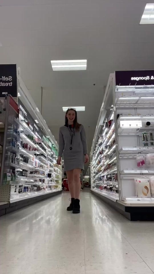 Post 3 by Kali Perry on TikTok (video)