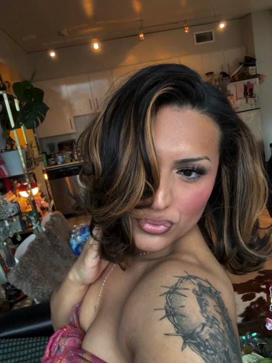 Post 6 by Tu Querida Amada on TikTok (video)