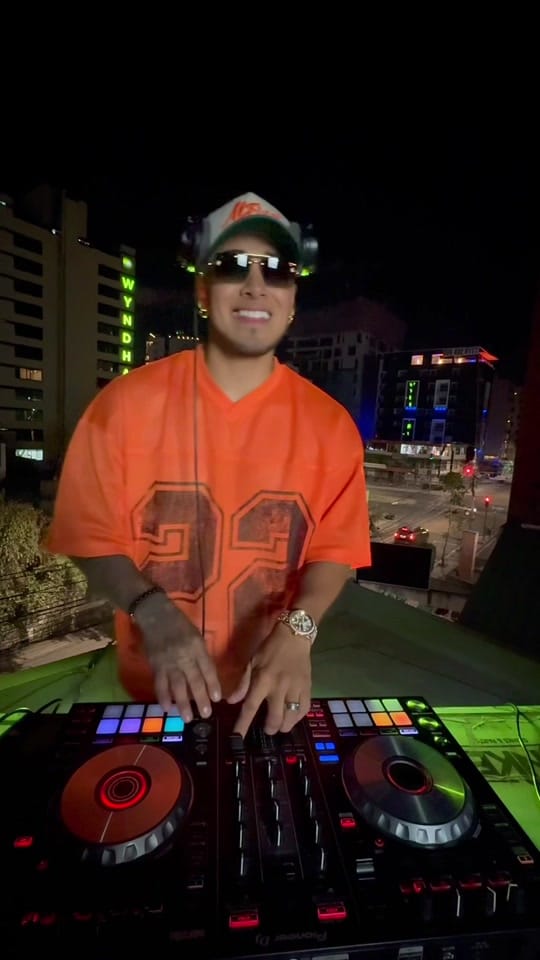 Post 4 by Dj Wuazat on TikTok (video)