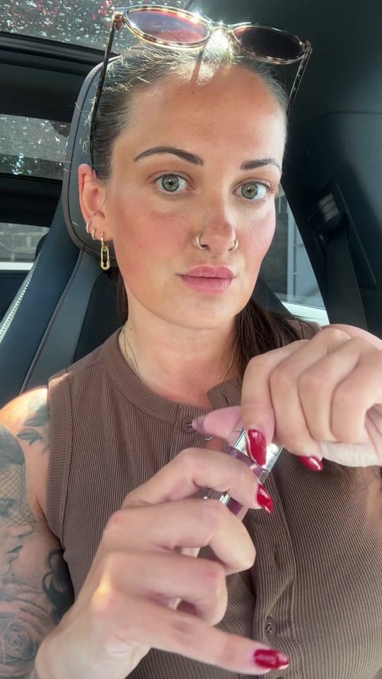 Post 2 by LOIS GRACE on TikTok (video)