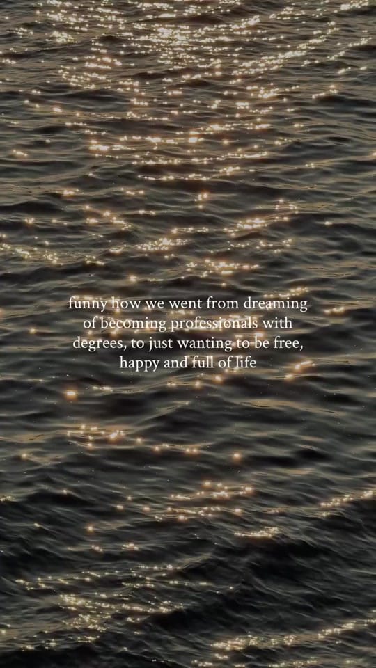 Post 10 by nikacabras on TikTok (video)