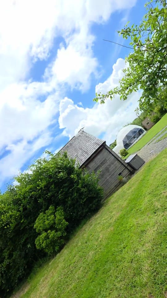 Post 2 by Apple Camping UK on TikTok (video)
