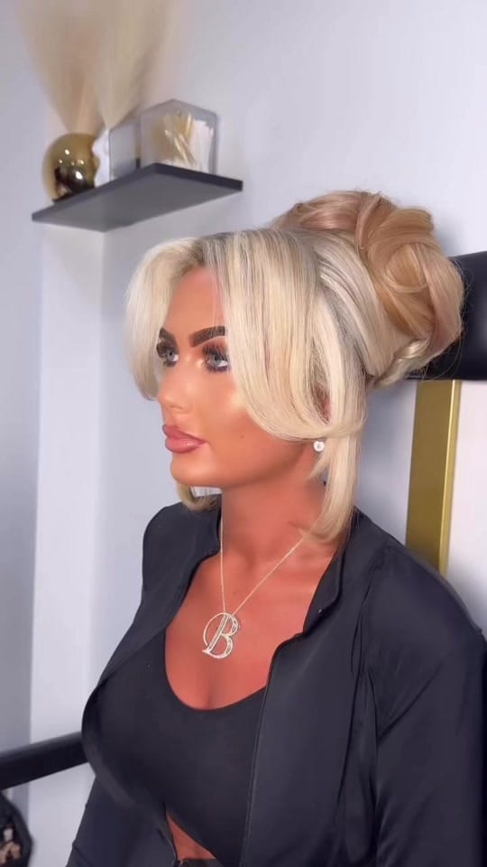 Post 4 by Gabrielle & Olivia on TikTok (video)