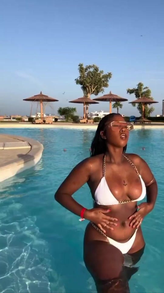 Post 1 by Denise Neves on TikTok (video)