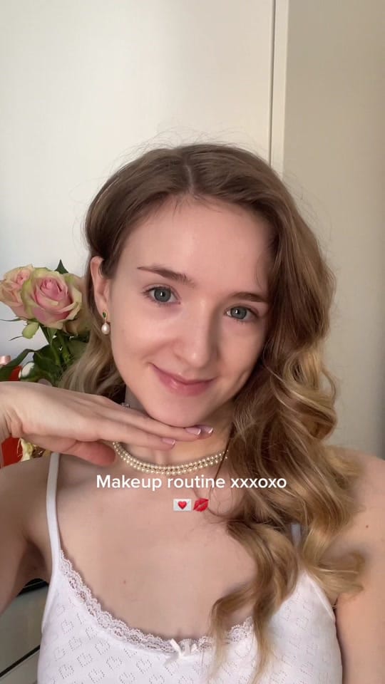 Post 8 by Emilia on TikTok (video)