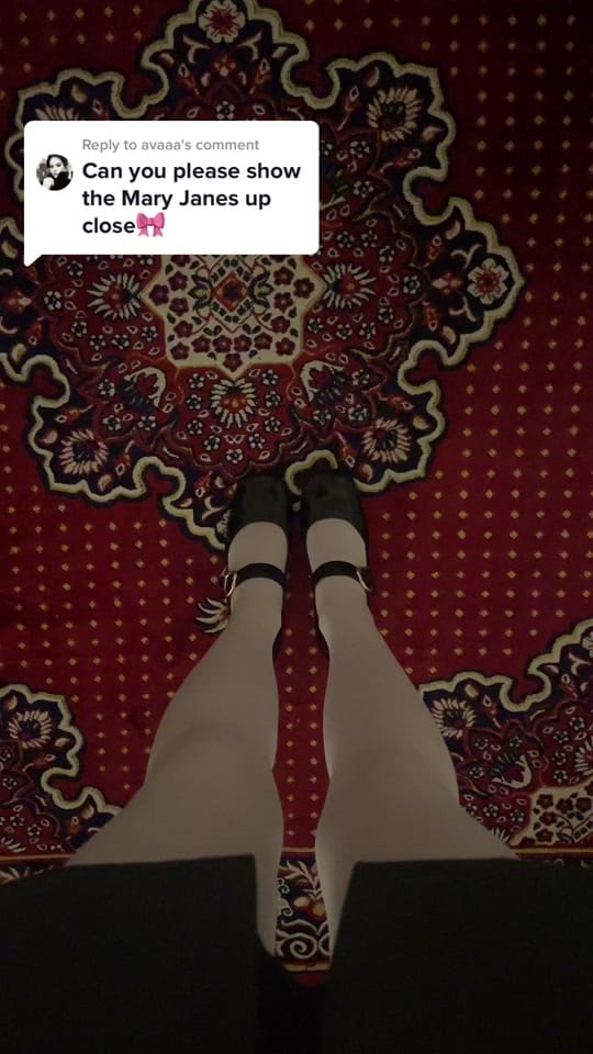 Post 4 by Emilia on TikTok (video)