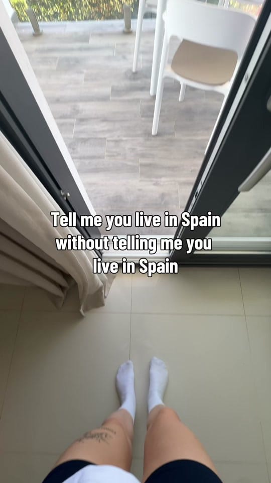 Post 2 by elliemarievoci on TikTok (video)