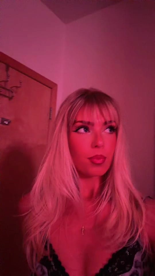 Post 6 by SarahRockz on TikTok (video)