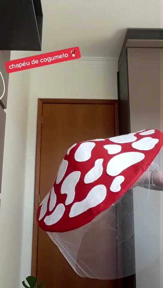 Post 1 by chimos cosplay on TikTok (video)