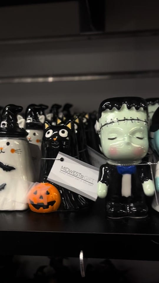 Post 6 by Moons Gift Shop on TikTok (video)