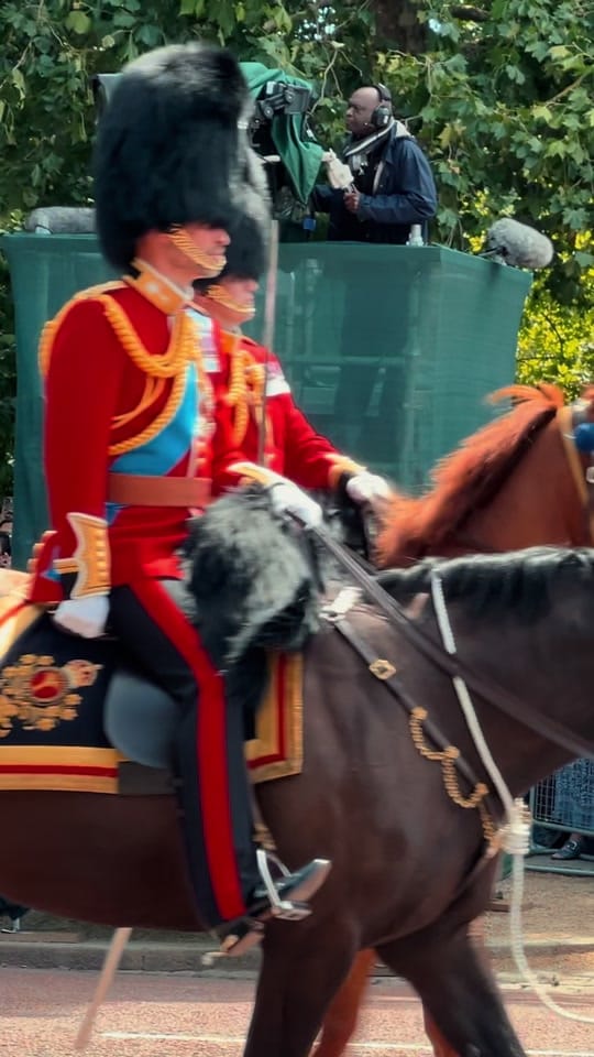 Post 3 by Experiencing London on TikTok (video)