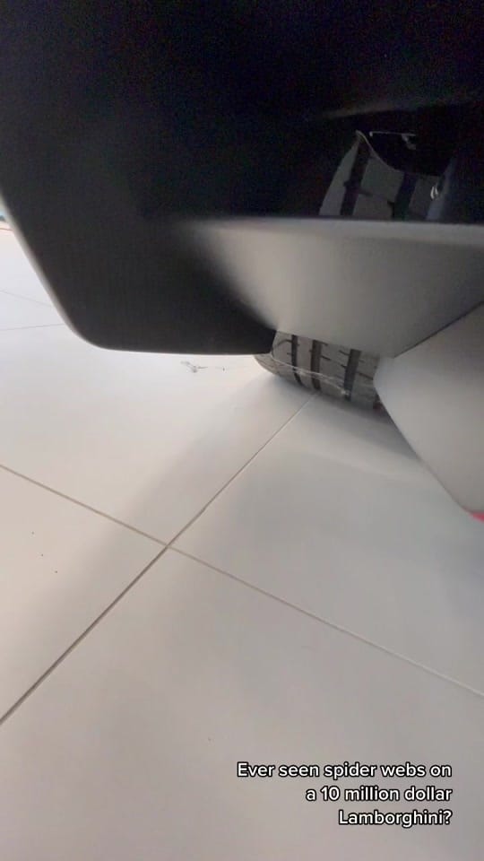 Post 1 by Hugo 🏎 on TikTok (video)