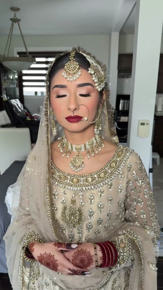 Post 6 by Ri Sihota on TikTok (video)