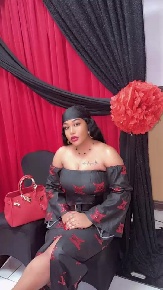 Post 3 by Liny on TikTok (video)
