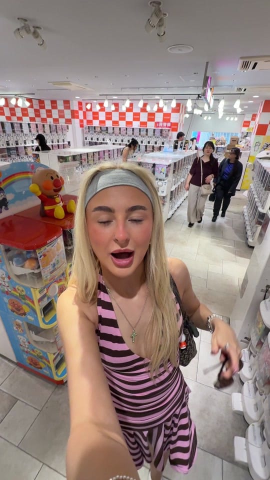 Post 1 by Lexie ✨ on TikTok (video)