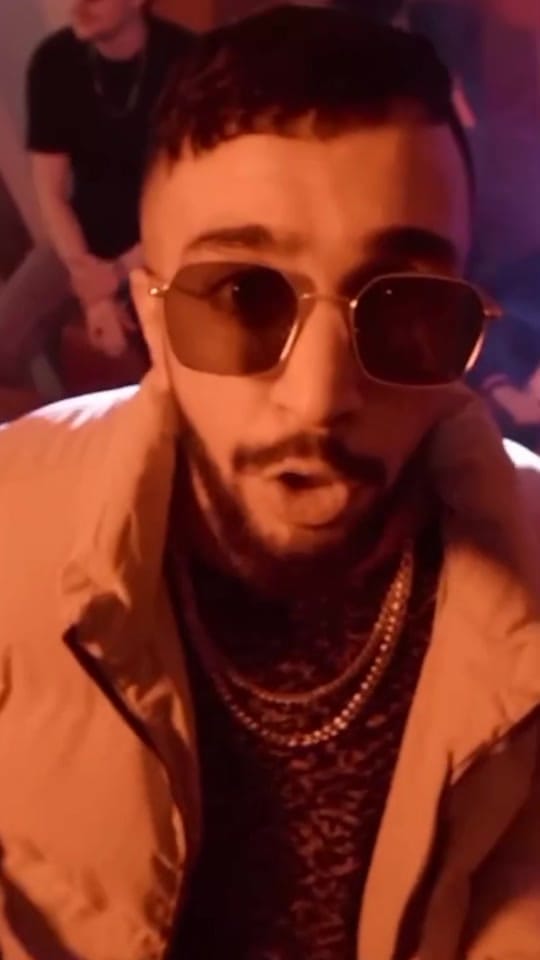 Post 3 by Le D on TikTok (video)