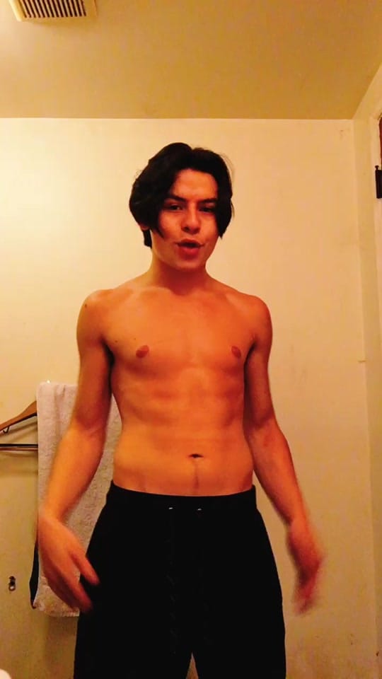 Post 8 by Nikolas Acus on TikTok (video)