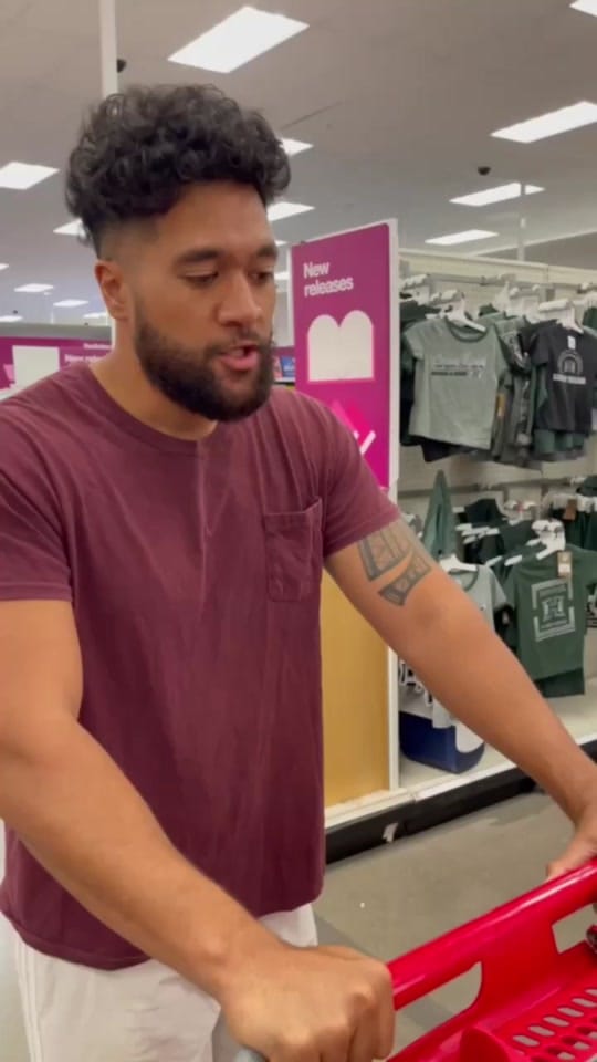 Post 4 by Bronson Varde on TikTok (video)