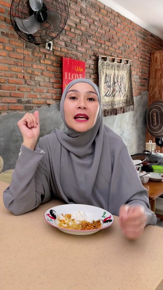 Post 10 by Saladin Kentang Magic on TikTok (video)