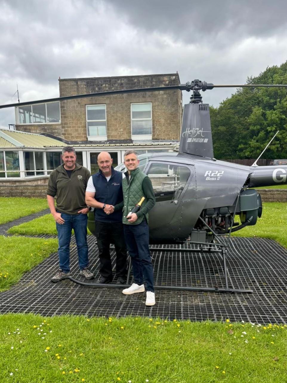 Post 4 by Heli-Jet Aviation on TikTok (video)
