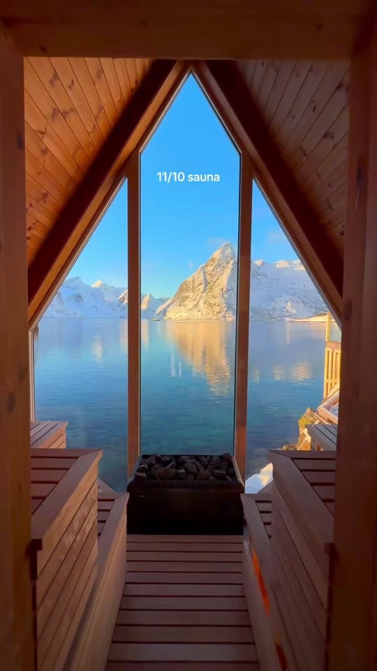 Post 8 by Julia Thompson on TikTok (video)