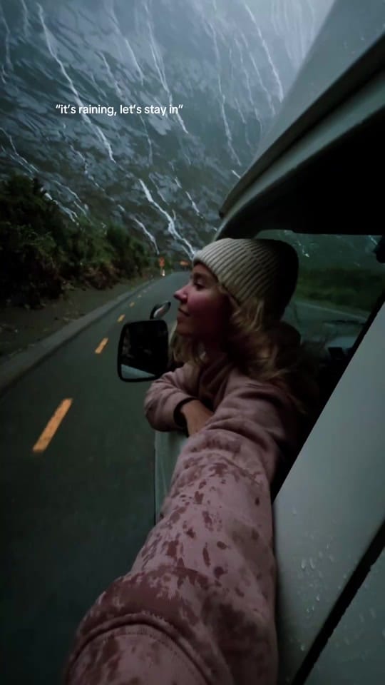 Post 9 by Julia Thompson on TikTok (video)