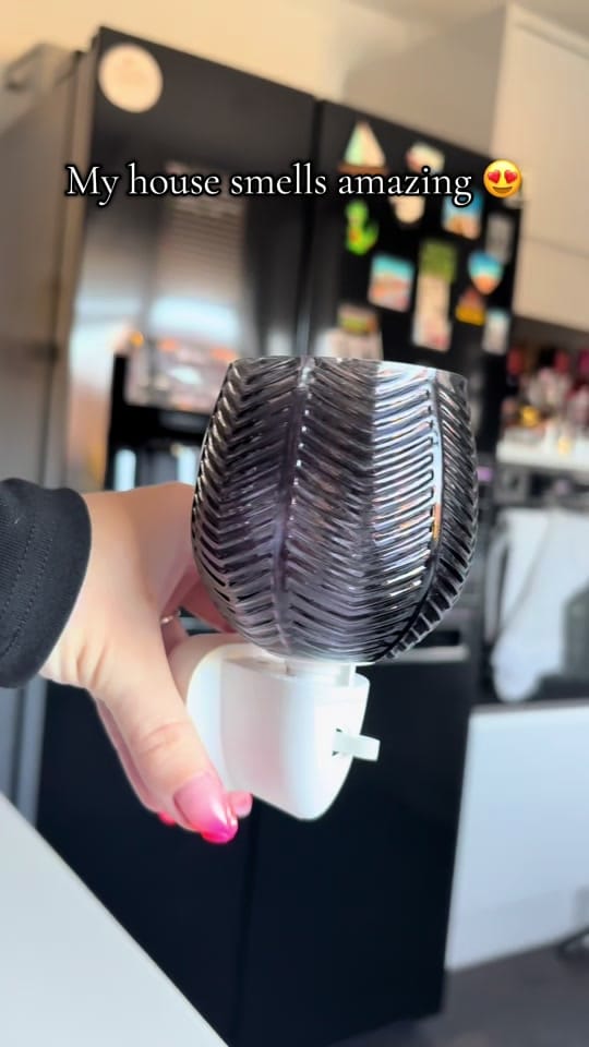Post 8 by LJ 🎀 Luxe Promotions on TikTok (video)
