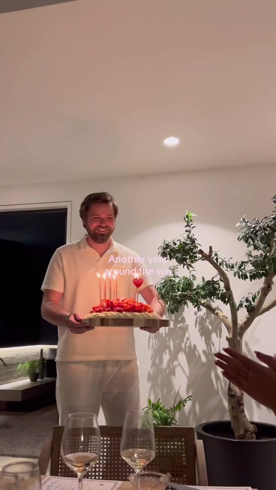 Post 5 by Corinne on TikTok (video)