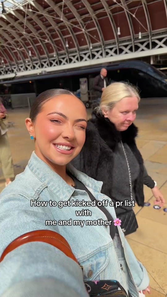 Post 8 by Lowri Evans on TikTok (video)