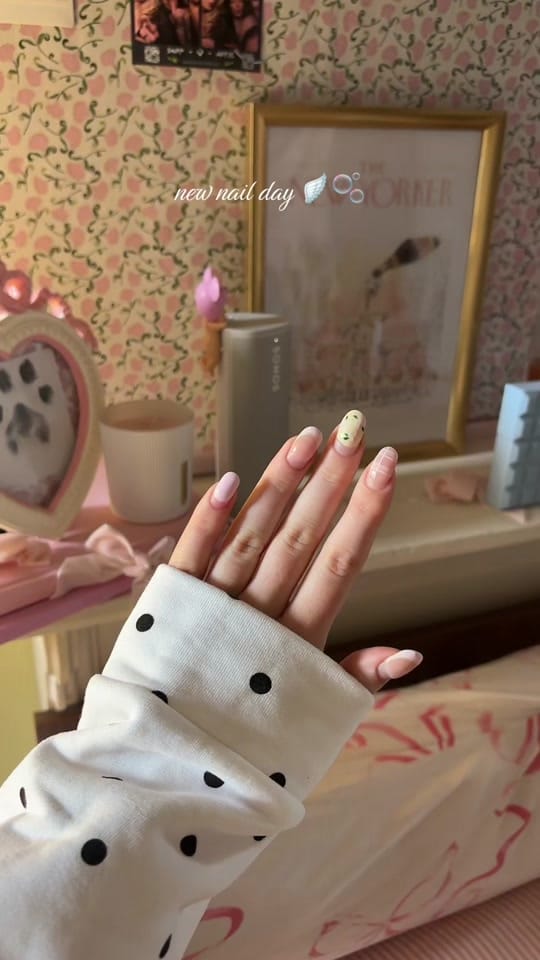 Post 3 by armani 🎀 on TikTok (video)