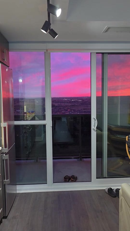 Post 4 by fotos.liber8 on TikTok (video)