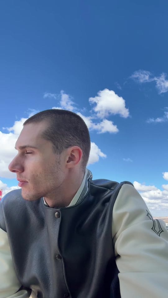 Post 3 by FusTwins on TikTok (video)