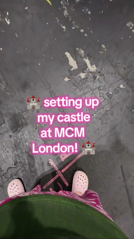 Post 5 by 🏰 Emer - Medieval Artist 🏰 on TikTok (video)