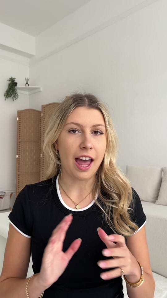Post 4 by Hollie🧸💌 on TikTok (video)