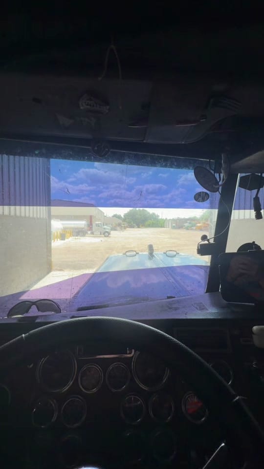 Post 1 by Southern Heavy on TikTok (video)