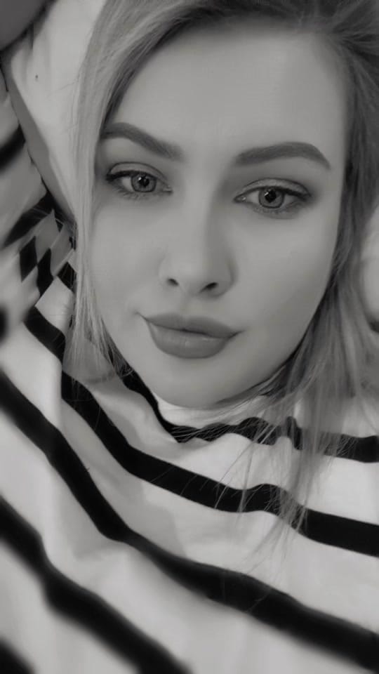 Post 7 by Its_nadia__ on TikTok (video)