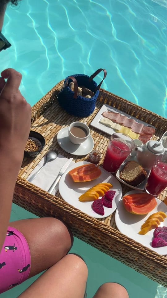 Post 3 by Elle Loves Travel 🇨🇦🇬🇧 on TikTok (video)