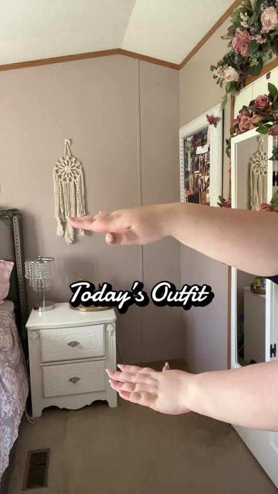 Post 5 by Ashley Warren on TikTok (video)