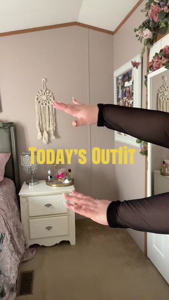 Post 1 by Ashley Warren on TikTok (video)