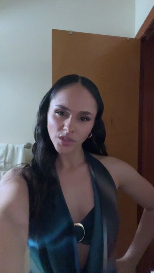 Post 6 by Hannah Alexandra on TikTok (video)