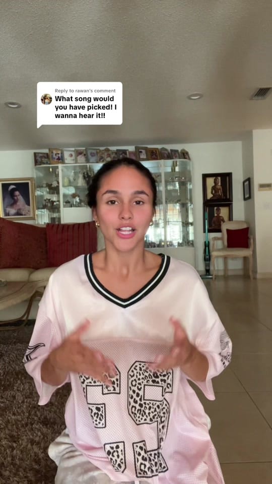 Post 8 by Hannah Alexandra on TikTok (video)