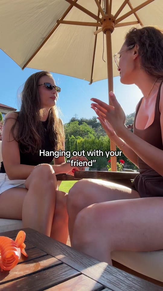Post 2 by Gulce Guleli on TikTok (video)