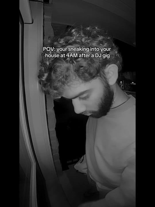 Post 7 by CLICKZ on TikTok (video)