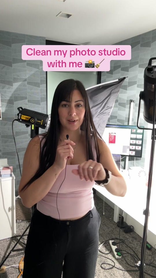 Post 6 by Hind ✨ UK Photographer on TikTok (video)
