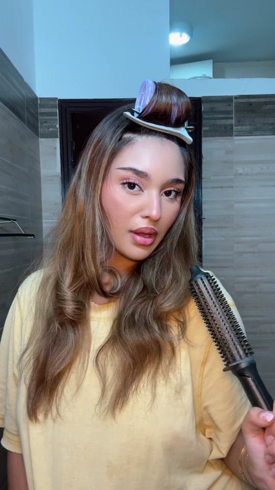 Post 5 by Elisa Khan on TikTok (video)