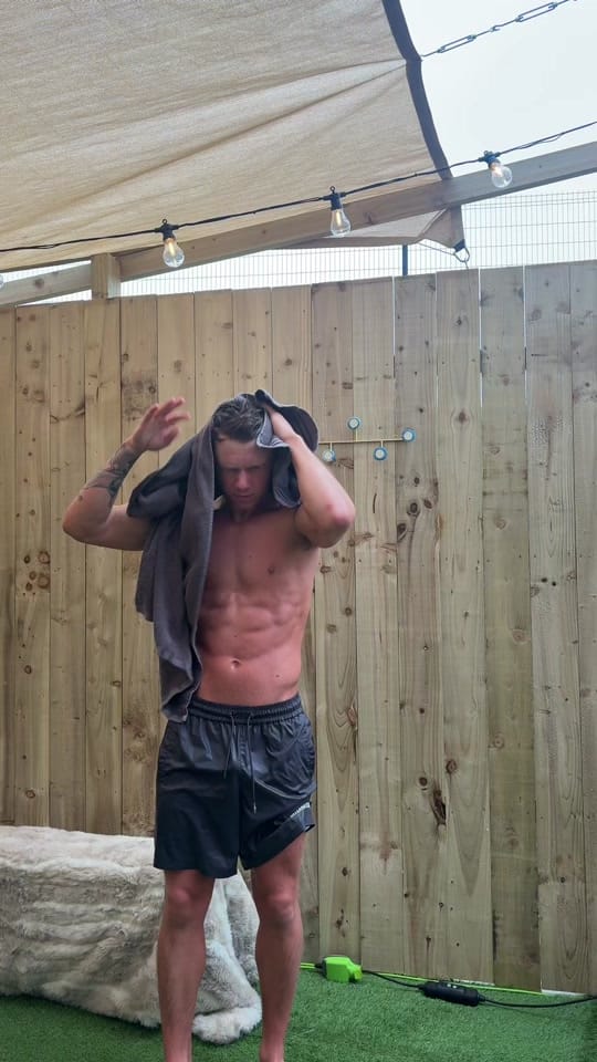 Post 4 by RYANKERR on TikTok (video)
