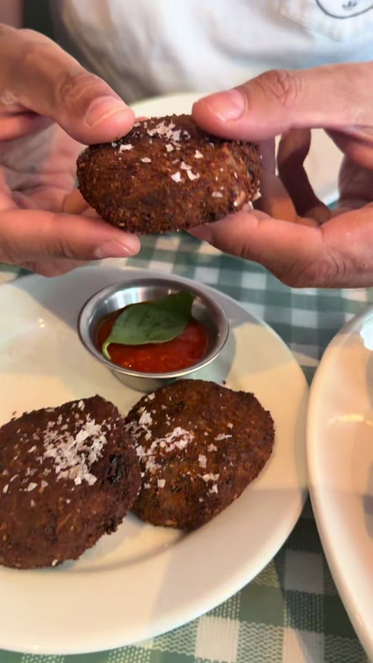 Post 4 by The Crispy Roll on TikTok (video)